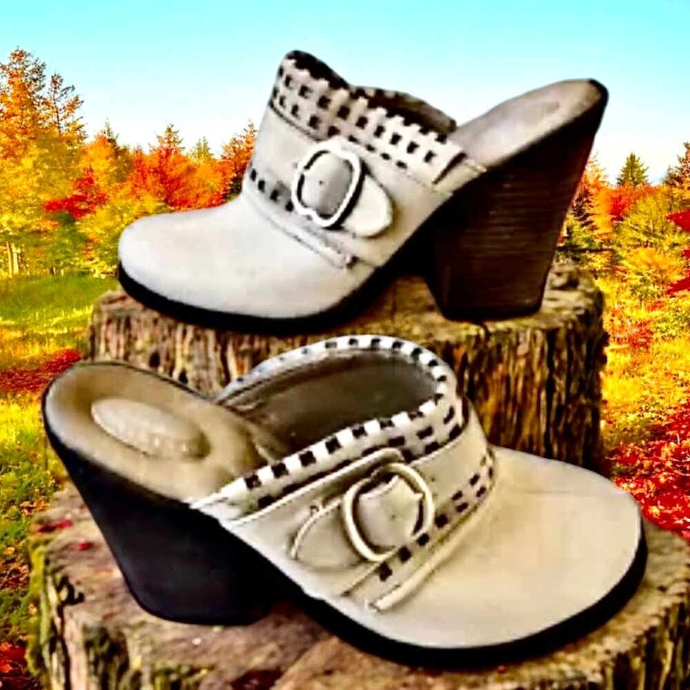 Dr. Scholl's Y2K Womens Mule Clog Buckle Nubuck Leather